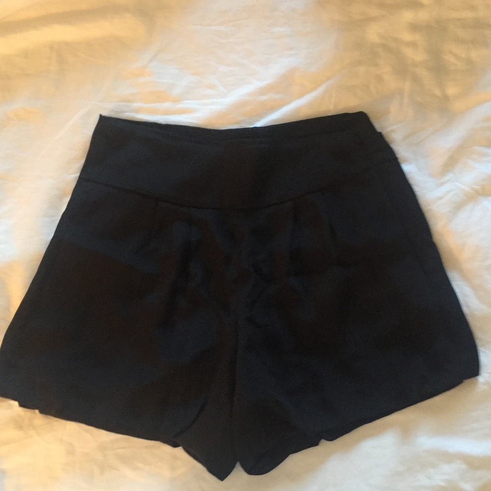 Magaschoni Black Silk Balloon Shorts, Size 2/4